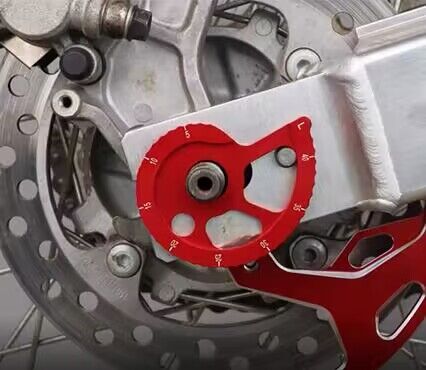 مجموعة منظم قطع غيار سلسلة ضبط - مراجعة Chain Kit Motorcycle وسعره